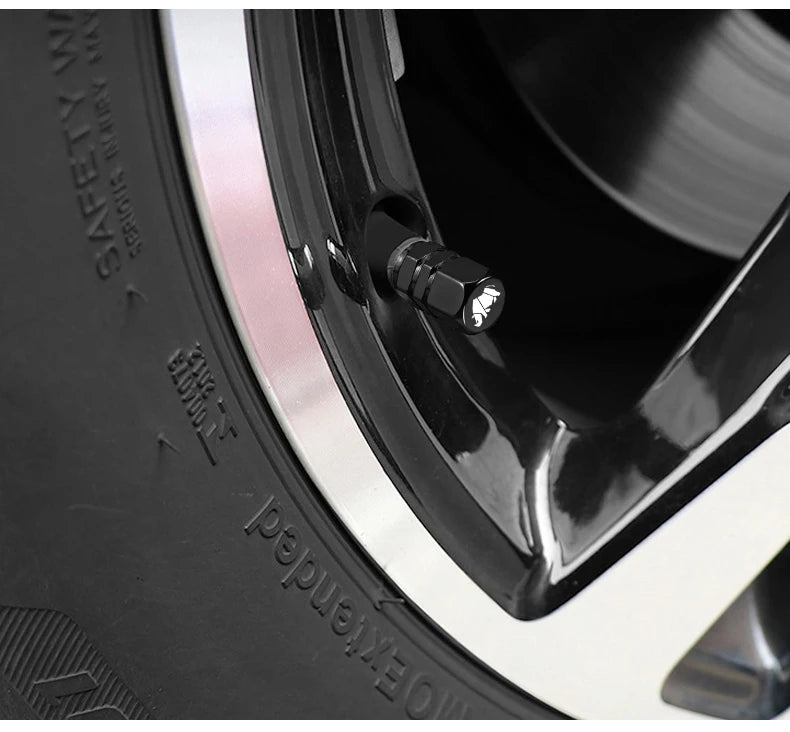 4Pcs for Suzuki Swift Jimny Ignis Alto SX4 Splash Baleno Car Wheel Tire Valve Caps Aluminum Alloy Dust Covers auto Accessories