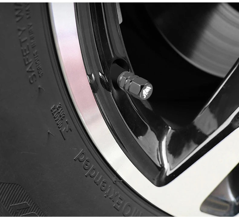 4Pcs for Suzuki Swift Jimny Ignis Alto SX4 Splash Baleno Car Wheel Tire Valve Caps Aluminum Alloy Dust Covers auto Accessories